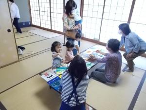 親子で楽しむ絵本の会④