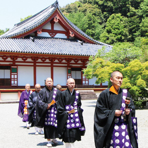 観心寺の楠公祭