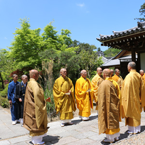 延命寺の青葉まつり