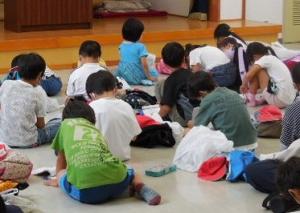 三日市小学校　公民館見学の様子