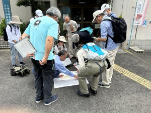 地図を広げて解説。本日のルートを確認しました。