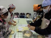 子どもお菓子教室の様子2