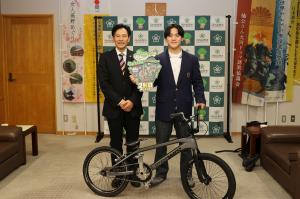 全日本自転車競技選手権BMXレーシング　2位 近藤氏 表敬訪問