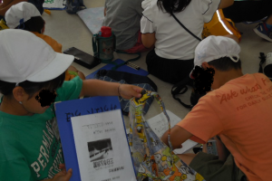三日市小学校　公民館見学の様子