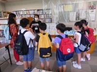 図書室で使い方の説明