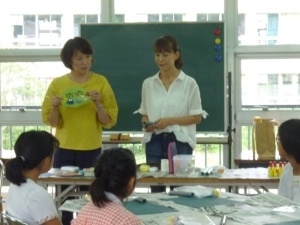 「ソフトねんどでネームプレートを作ろう！」講座の様子の画像2