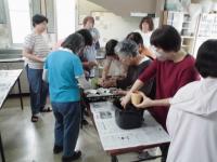 多肉植物の寄せ植え教室の様子1