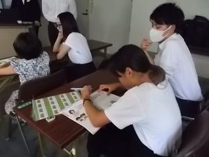 経済教室2