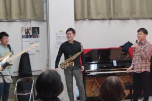 「ゆうがた Jazz in 公民館」の様子