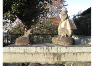 楠木正成の石像