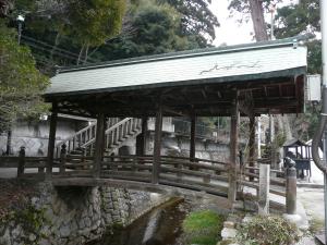 金剛寺鎮守橋側面
