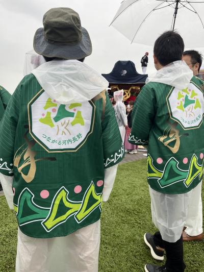 上田町のだんじりと見守る河内長野市民