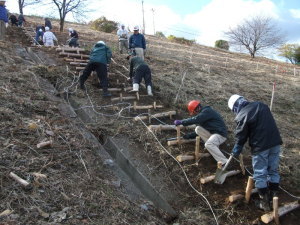 25年度階段づくりの様子その2