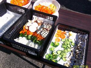 駐車場で干しました。