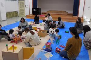 令和7年度　子育てわいわいルームの様子
