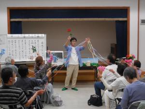 講座「アコーディオンの演奏で心と体のリラクゼーション」の様子4