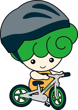 ヘルメットを被って自転車に乗るモックル