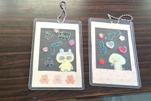 「フォトフレーム風アクリルキーホルダーを作ろう！」講座の様子