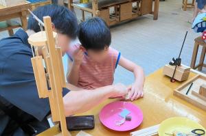 「一日で完成！親子で楽しむDIY　in 木根館」の様子