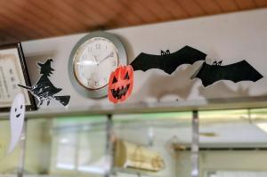 高向公民館　ハロウィン　飾り