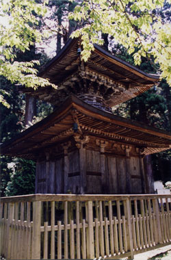 重要文化財　岩湧寺多宝塔の画像