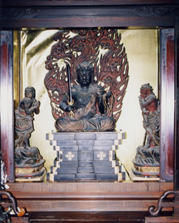 府指定文化財　木造　不動明王坐像　及　二童子立像の画像
