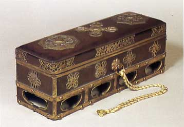 金銅装　戒体箱の画像