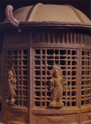 重要文化財　鉄造　灯籠の画像