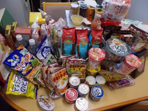 集まった食品たち