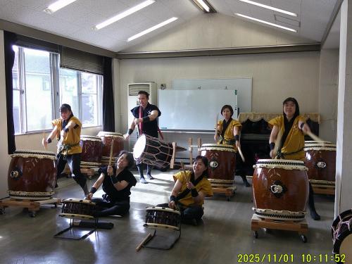 和太鼓チーム「晴嵐」の演奏