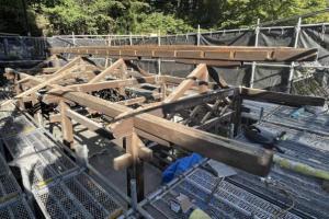 解体中の鎮守橋1